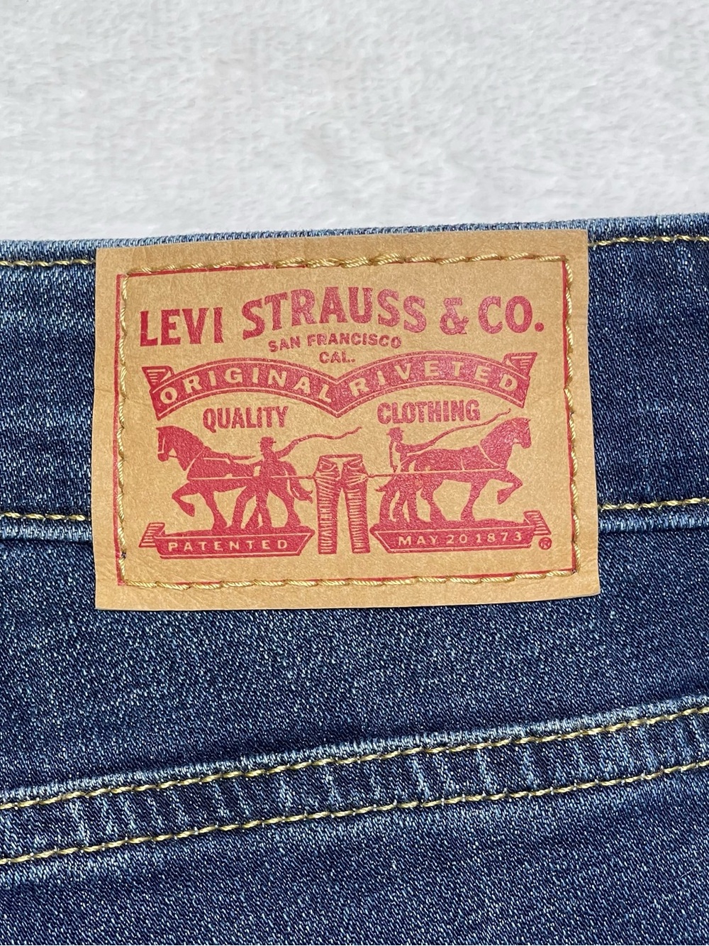 Levi's 721 High Rise Skinny Jeans Women's Size 34 Dark Wash Stretch Denim - Picture 5 of 8